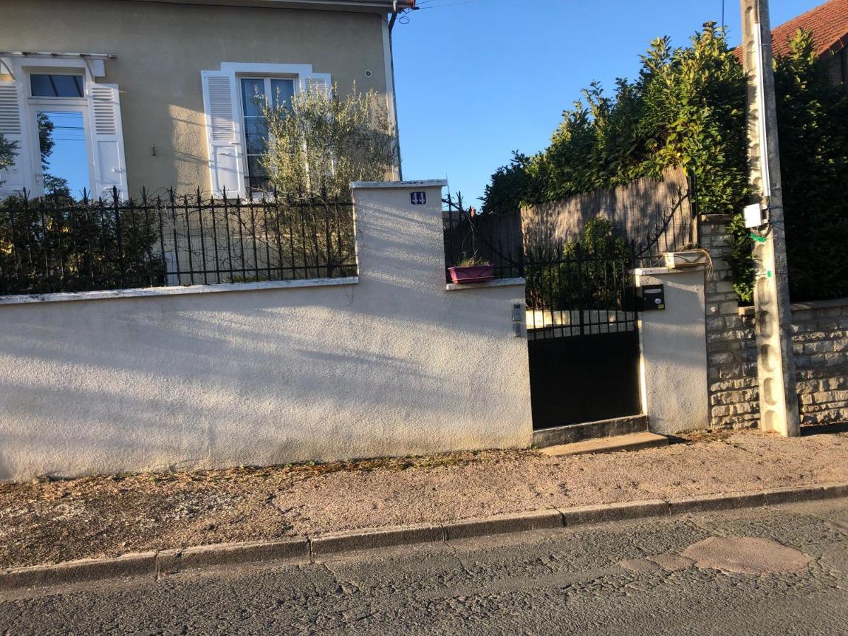 Chambre Double Avec Salle De Bain Privative Auxerre Exterior foto